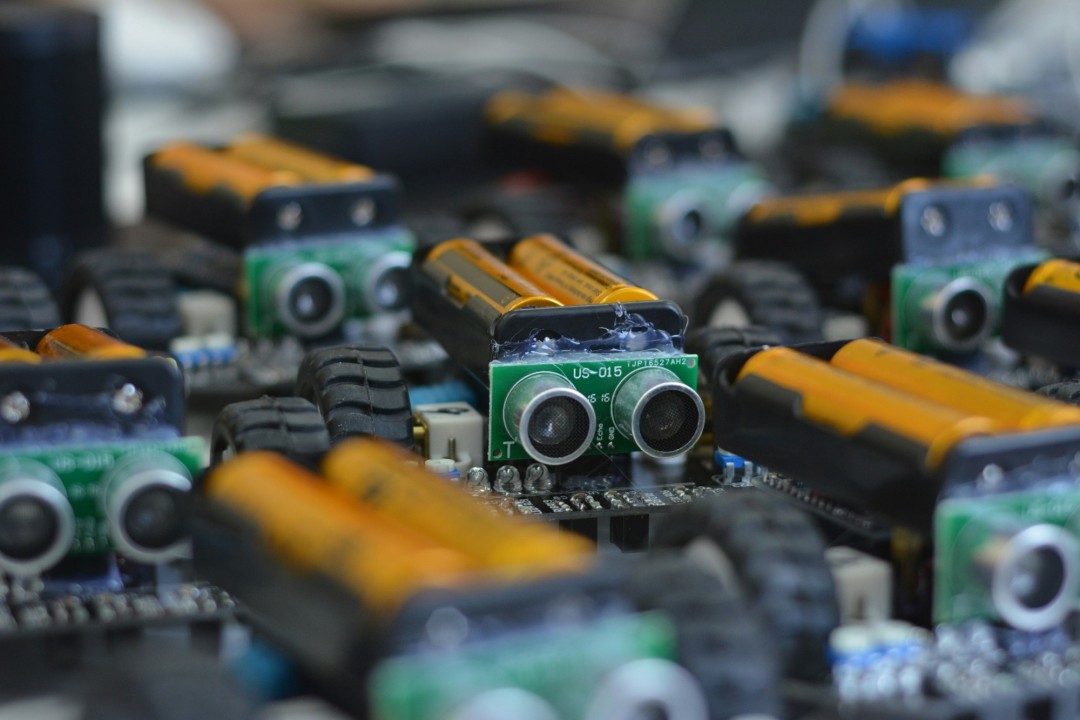 Electric scooter battery and sensor components